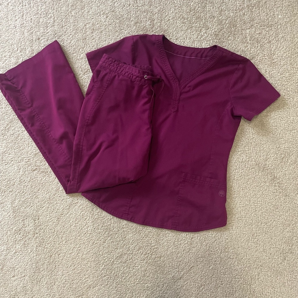 Healing Hands Scrub Set, Wine